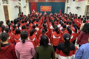 Sinh hoạt dưới cờ chủ điểm tháng 10