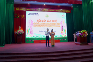 Hội diễn văn nghệ chào mừng kỷ niệm 40 năm  Ngày Nhà giáo Việt Nam