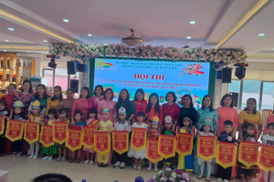 HỘI THI "BÉ CÙNG GIA ĐÌNH THAM GIA AN TOÀN GIAO THÔNG"